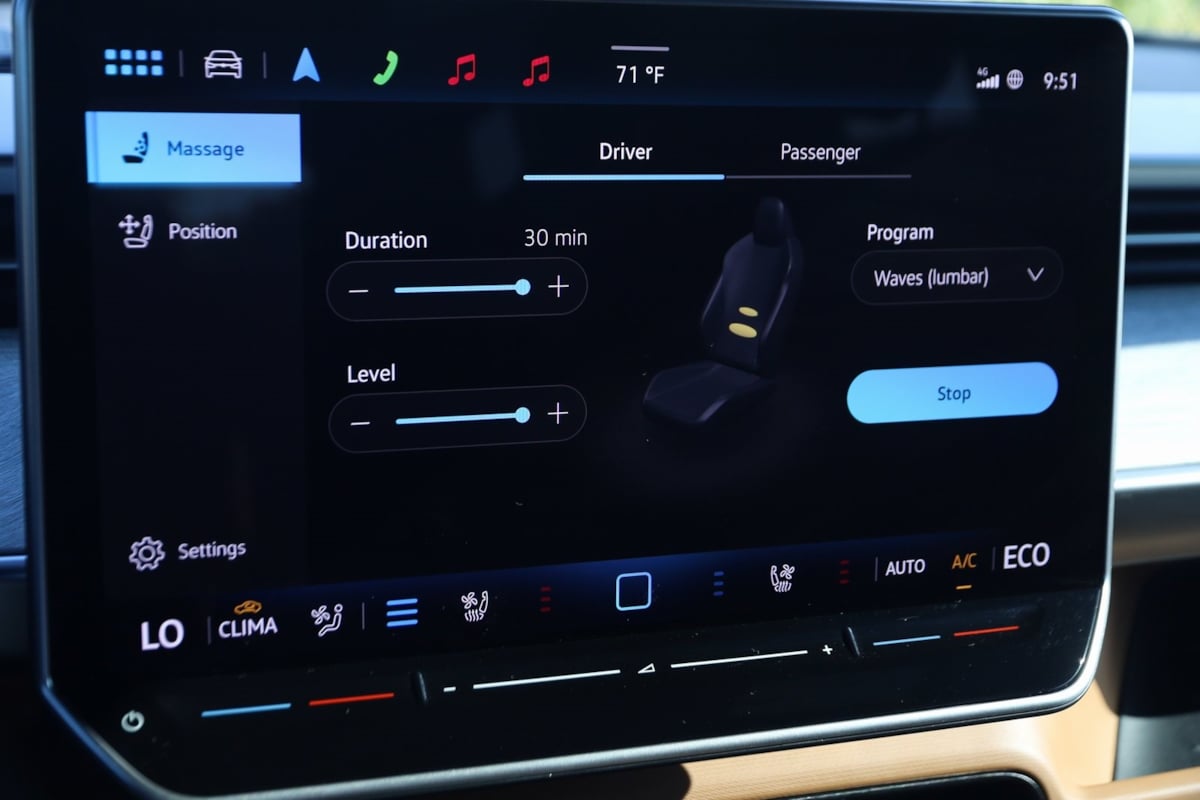 2025 Volkswagen ID. Buzz Pro S photo 4