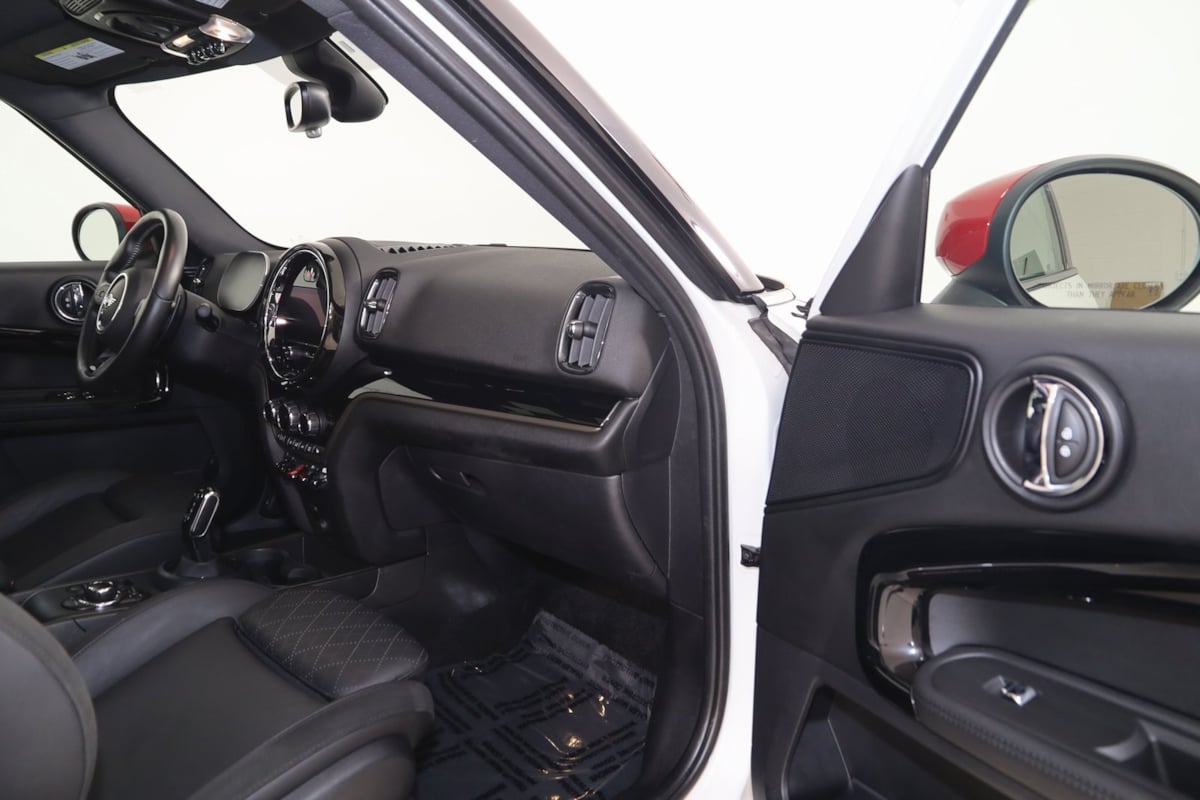 2023 Mini Countryman John Cooper Works Iconic photo 55