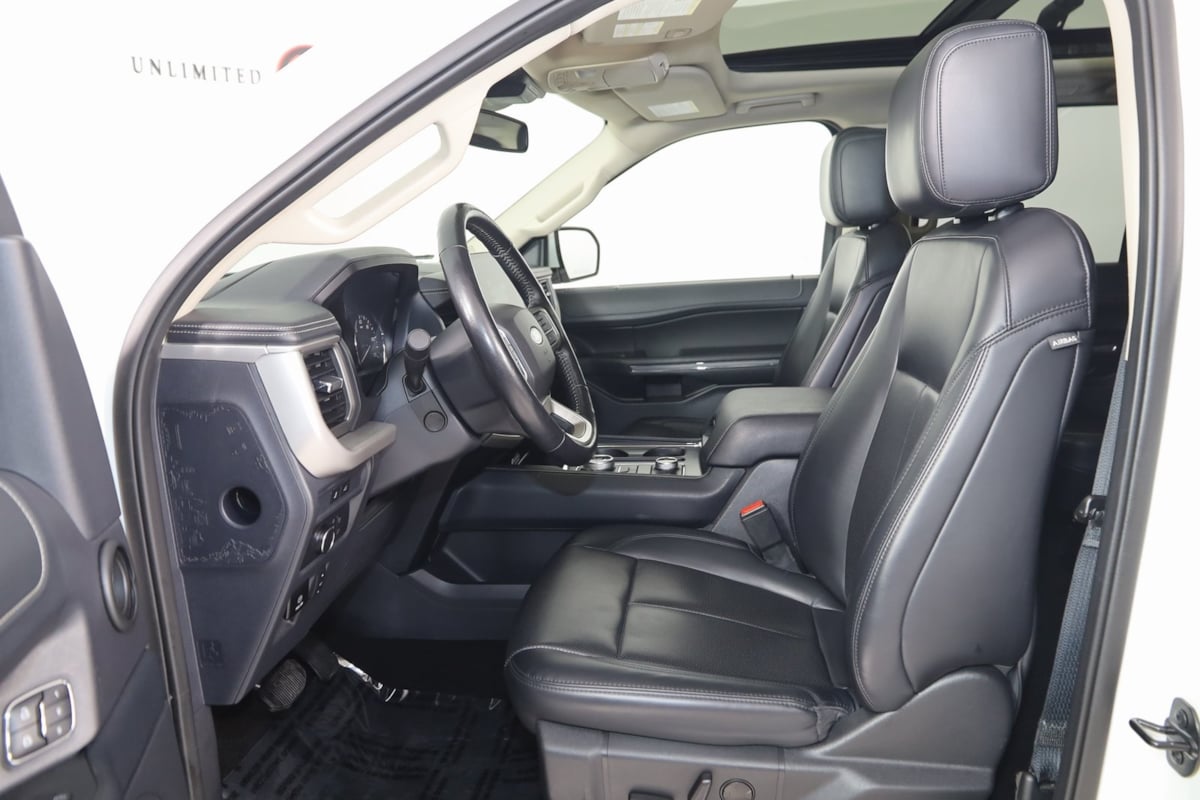2022 Ford Expedition MAX XLT photo 10