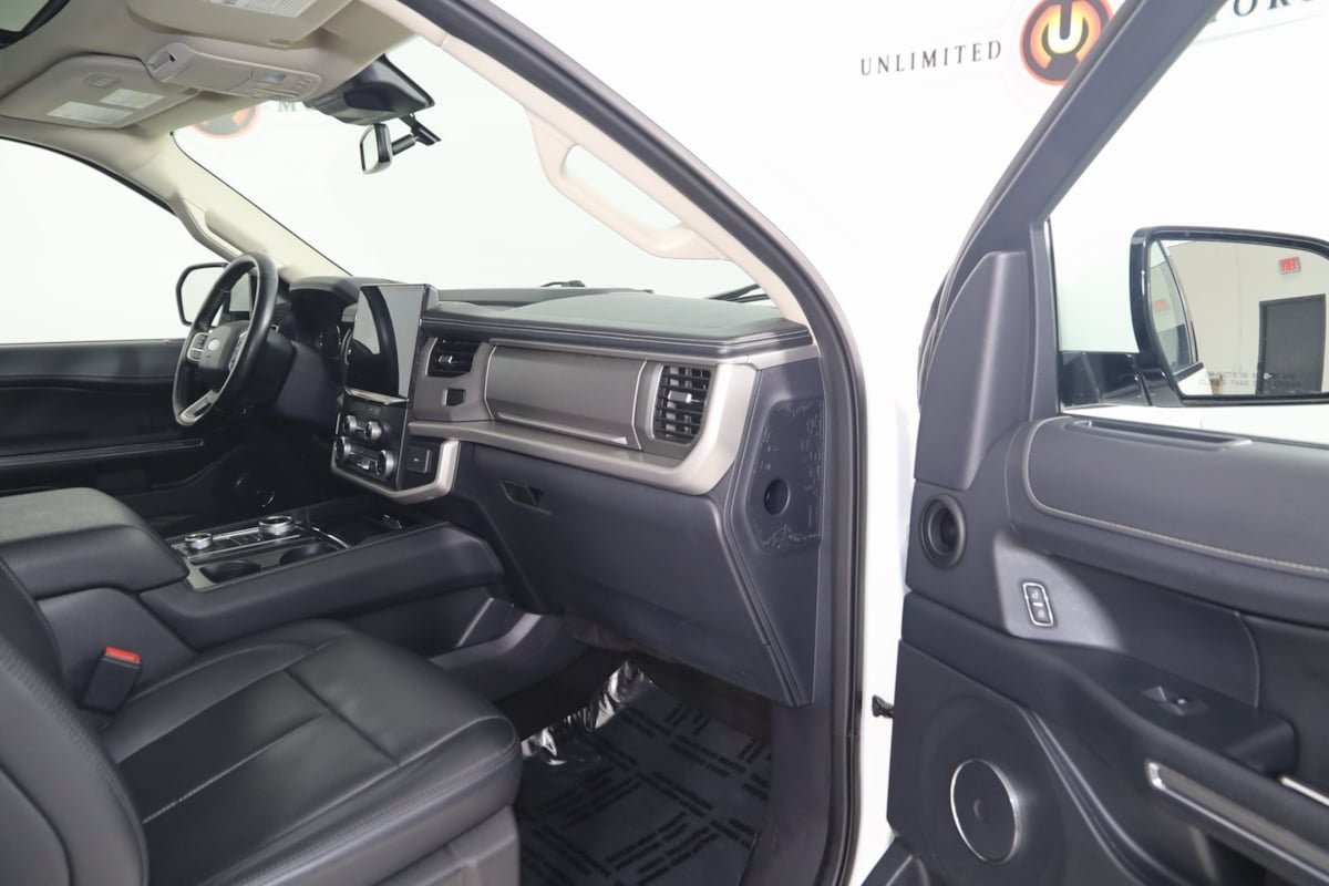 2022 Ford Expedition MAX XLT photo 49