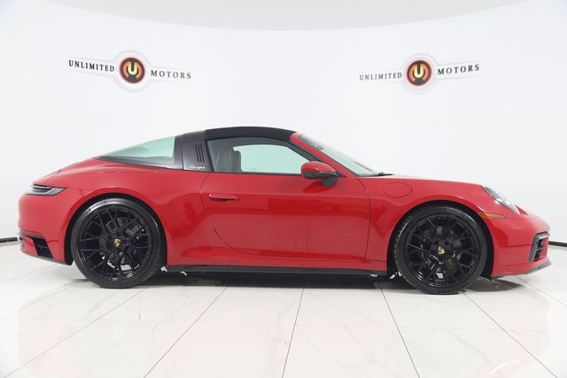 2024 Porsche 911 4S Black Edition photo 2