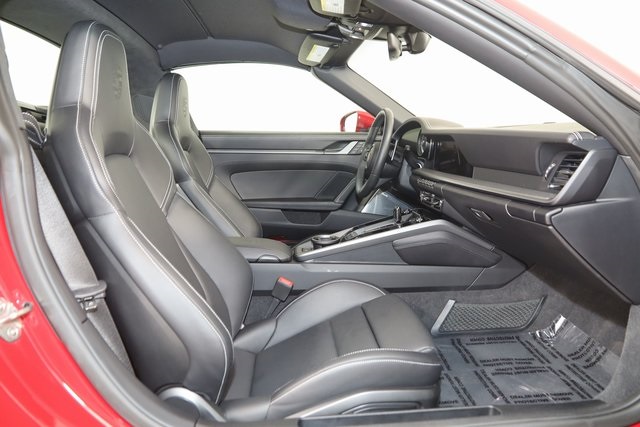 2024 Porsche 911 4S Black Edition photo 17