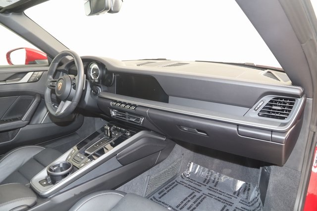 2024 Porsche 911 4S Black Edition photo 24