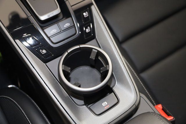 2024 Porsche 911 - Photo 10