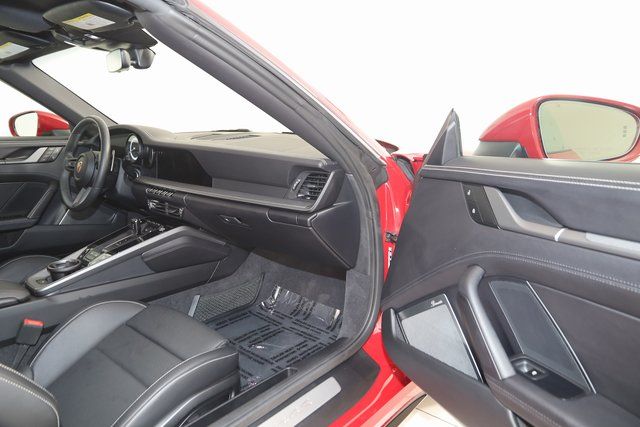2024 Porsche 911 - Photo 24