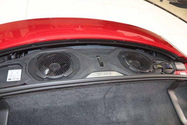 2024 Porsche 911 - Photo 33