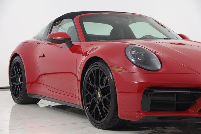 2024 Porsche 911 - Photo 37
