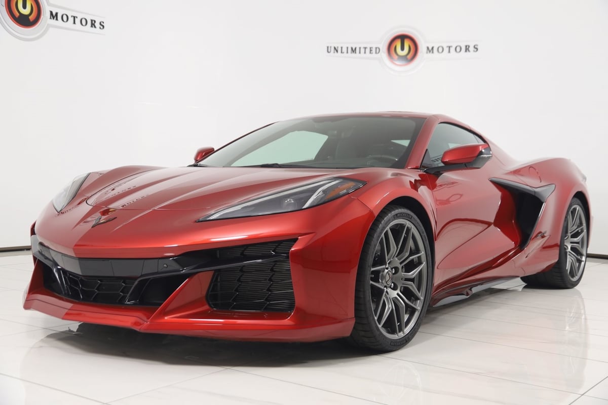 2023 Chevrolet Corvette Z06 3LZ photo 3