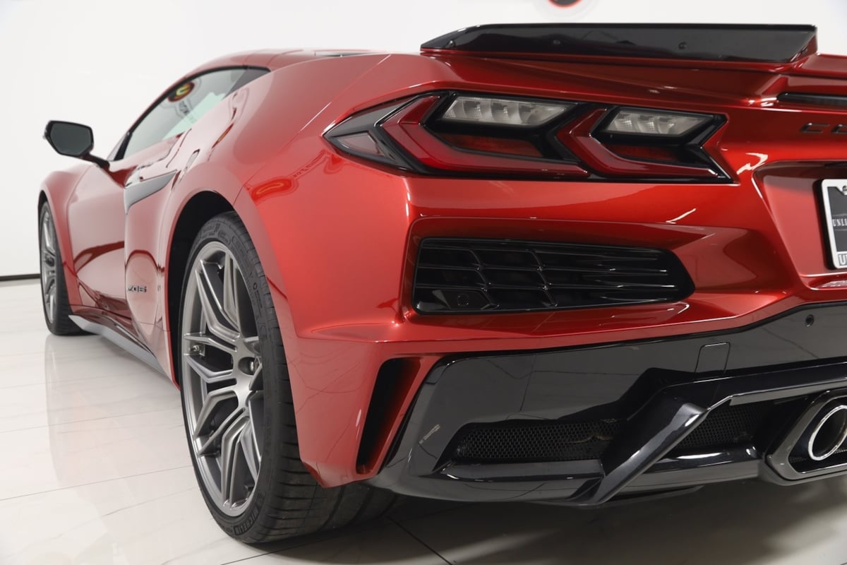 2023 Chevrolet Corvette Z06 3LZ photo 31