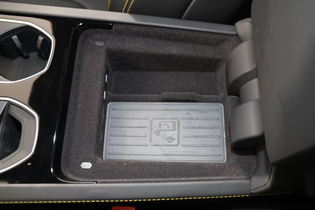2021 Lamborghini Urus Base photo 44