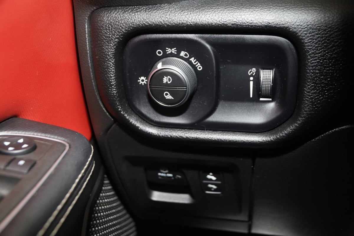 2022 Ram 1500 Rebel photo 27