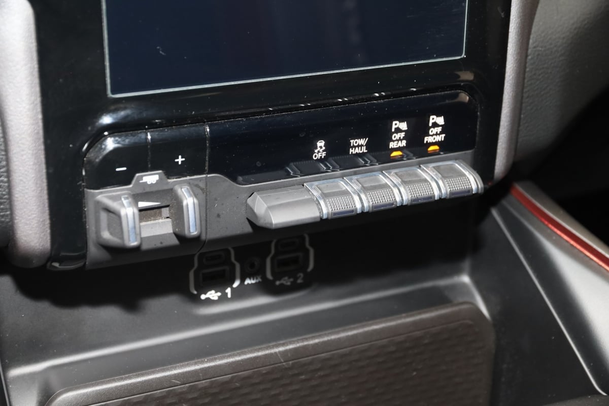 2022 Ram 1500 Rebel photo 31