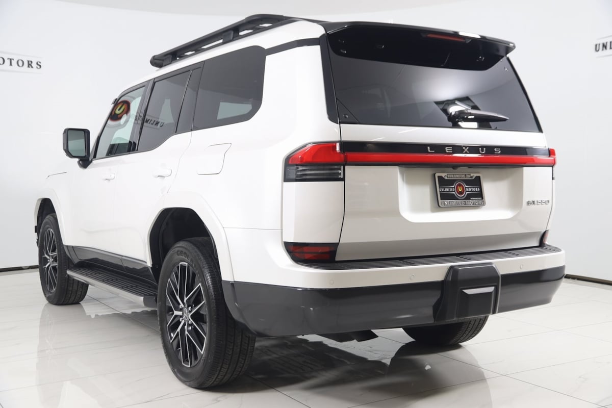 2024 Lexus GX 550 Premium photo 3