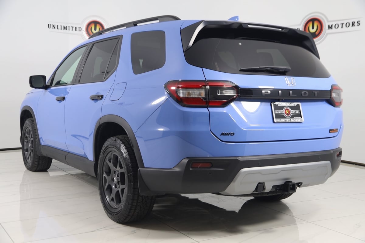 2023 Honda Pilot TrailSport photo 4