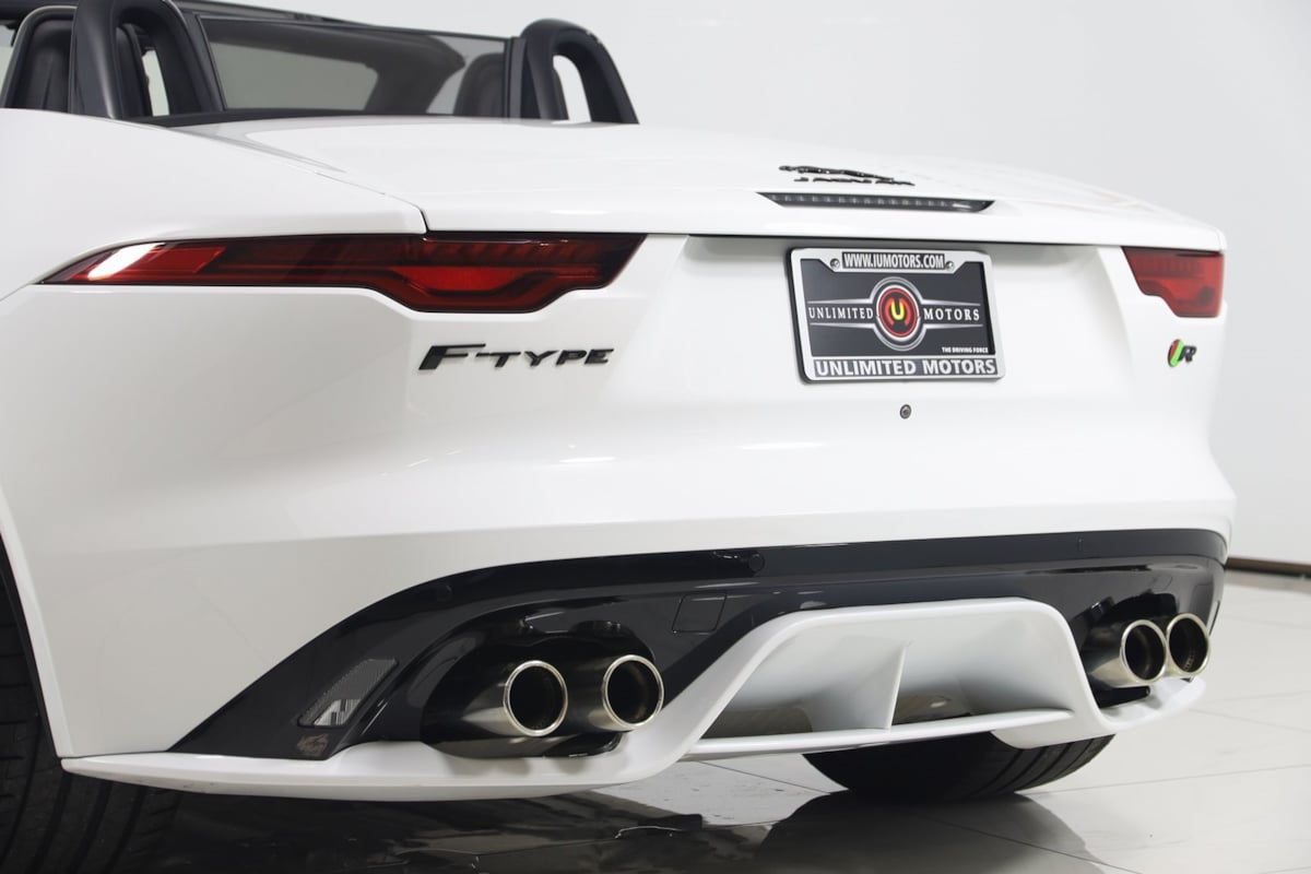 2022 Jaguar F-TYPE R photo 25