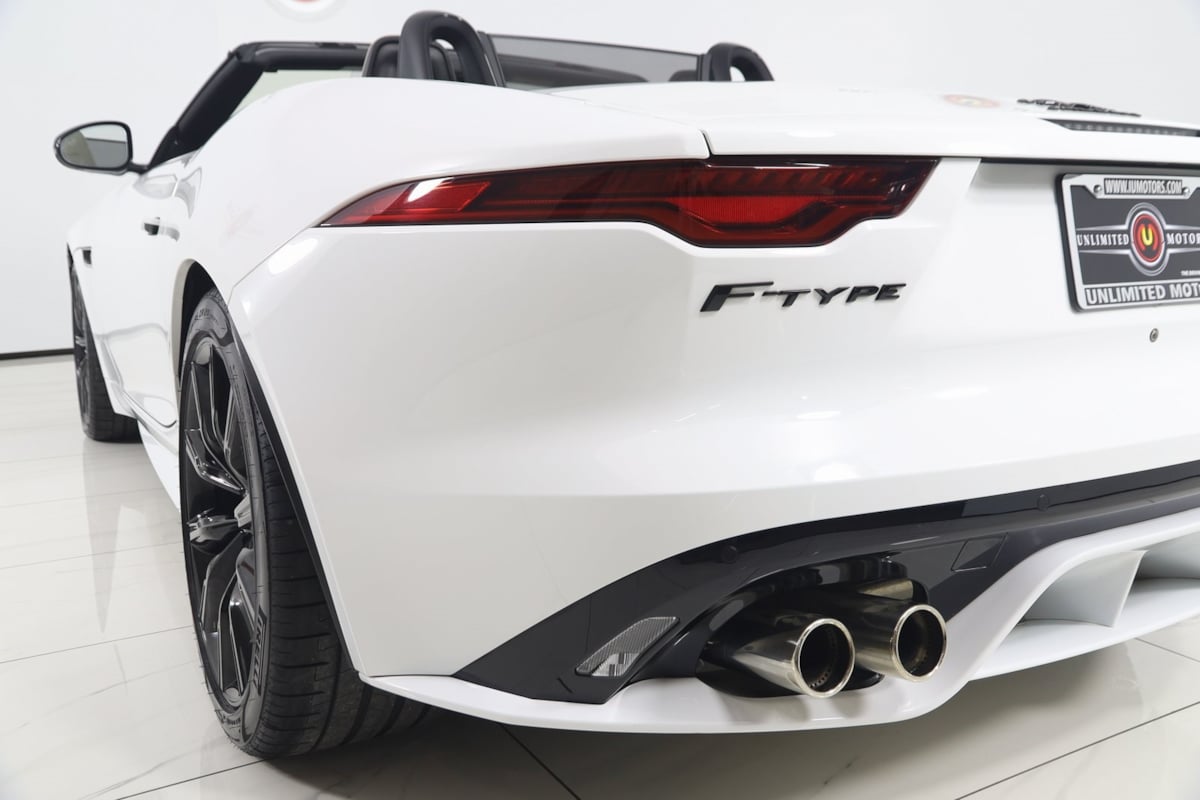 2022 Jaguar F-TYPE R photo 29