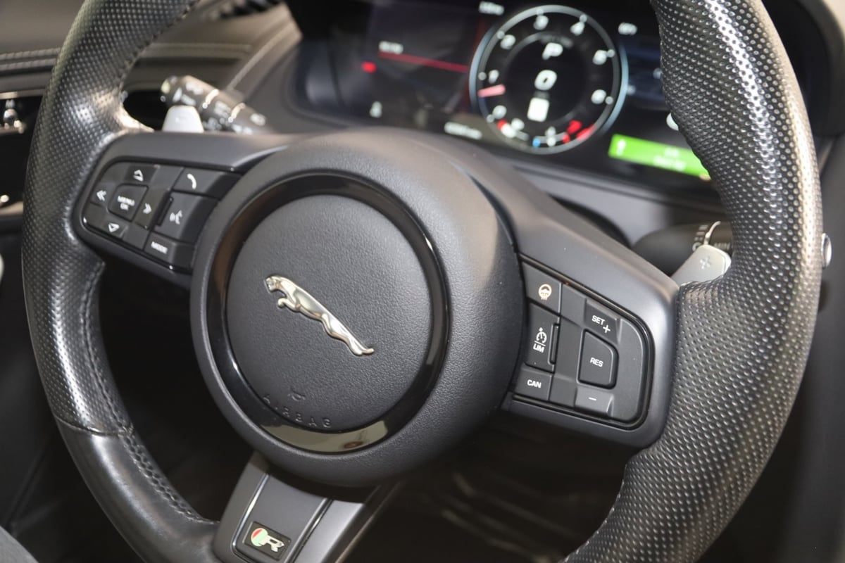 2022 Jaguar F-TYPE R photo 54