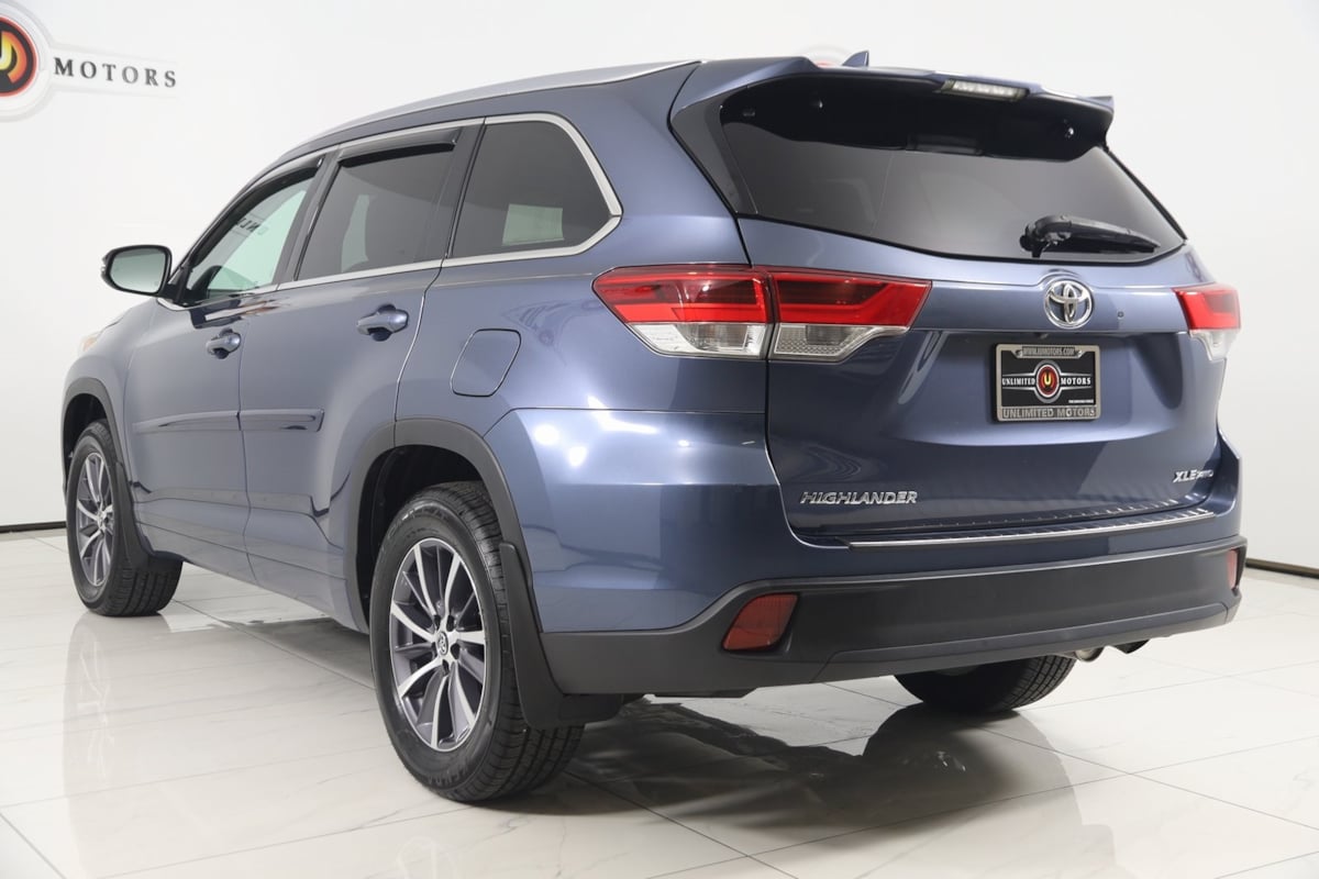 2018 Toyota Highlander XLE photo 3