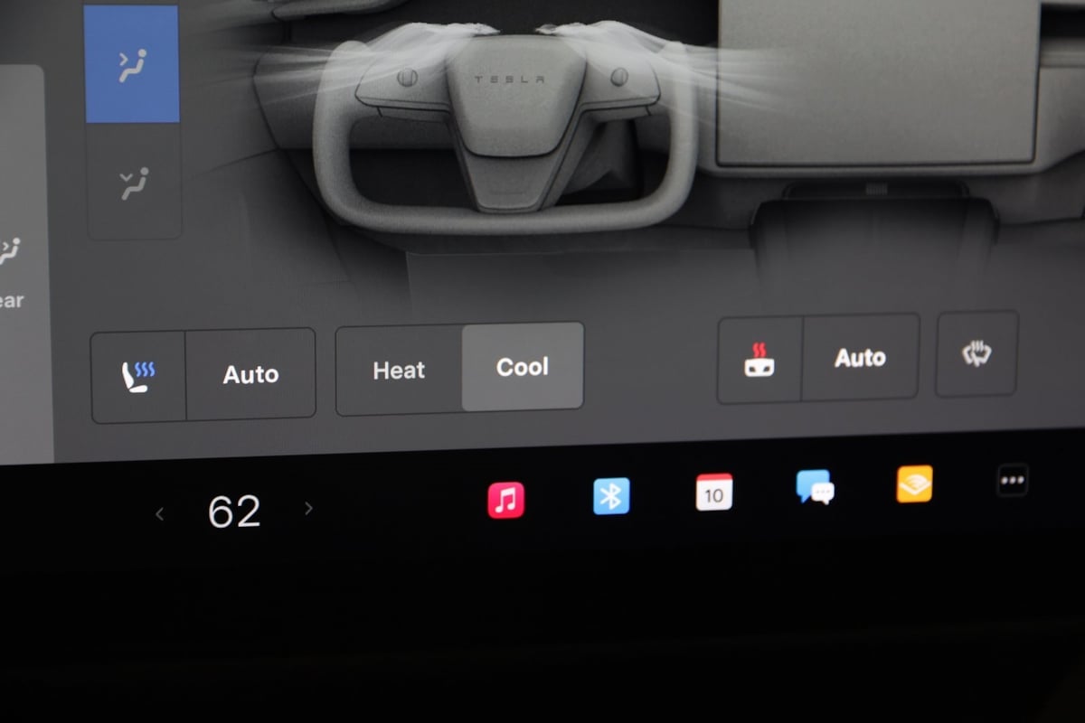2023 Tesla Model S Plaid photo 6