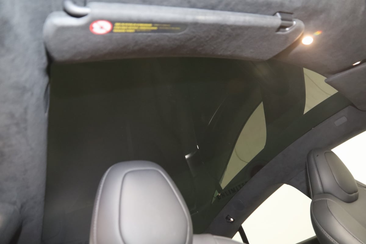2023 Tesla Model S Plaid photo 9