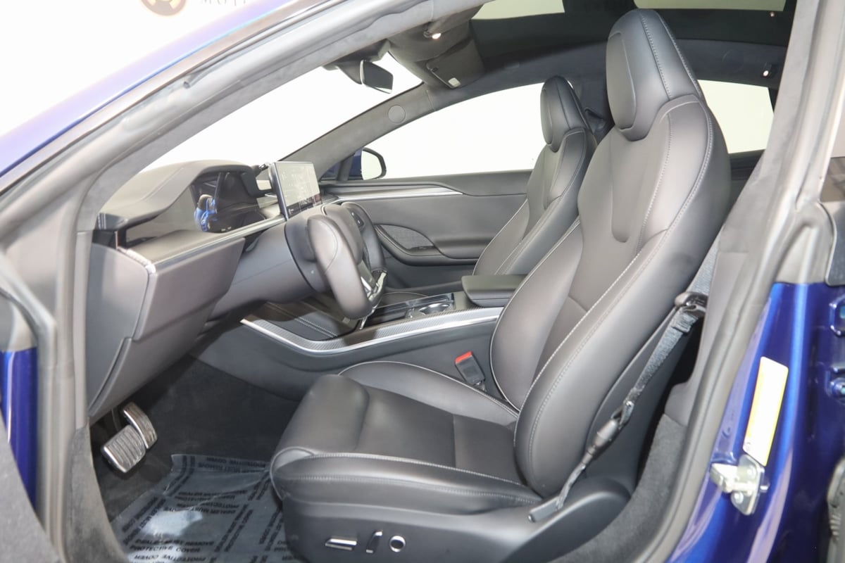2023 Tesla Model S Plaid photo 10