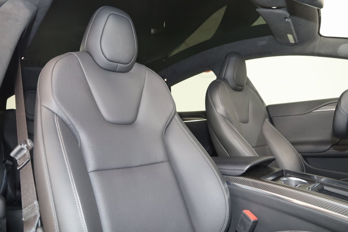2023 Tesla Model S Plaid photo 12