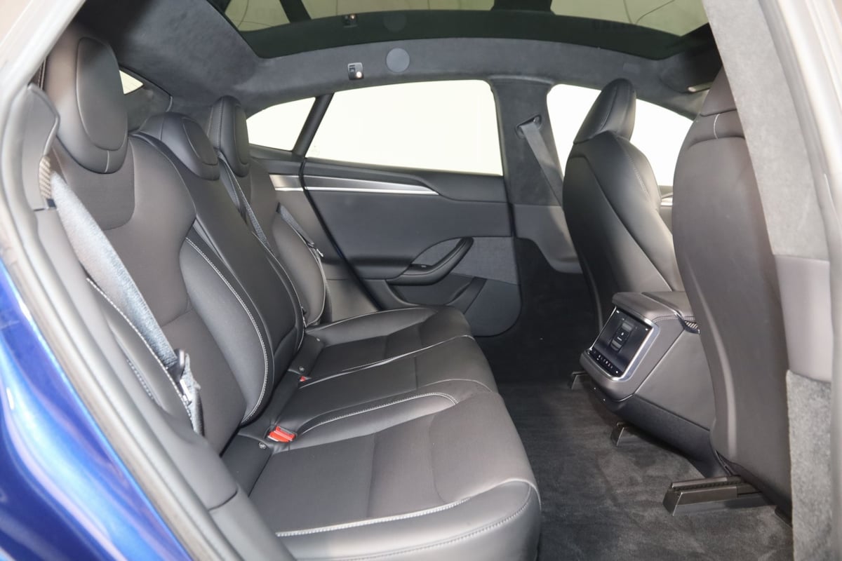 2023 Tesla Model S Plaid photo 14