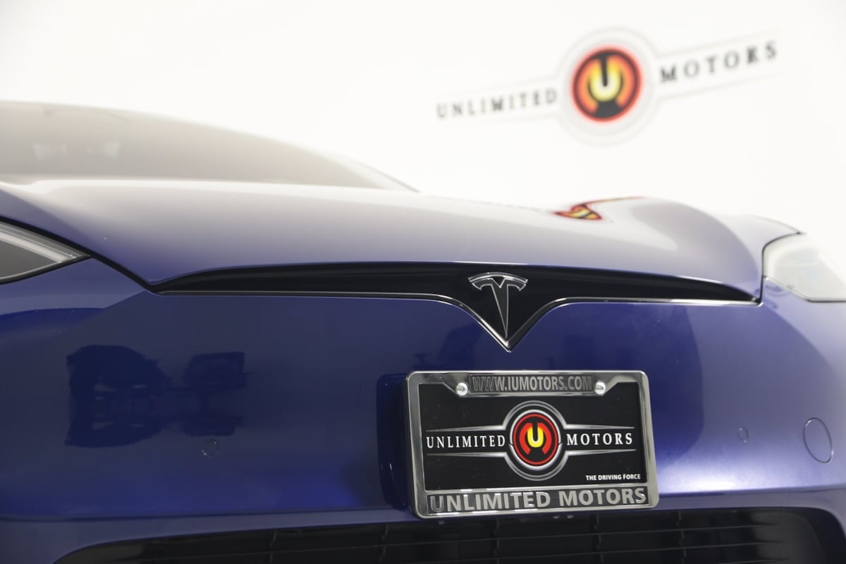 2023 Tesla Model S Plaid photo 21