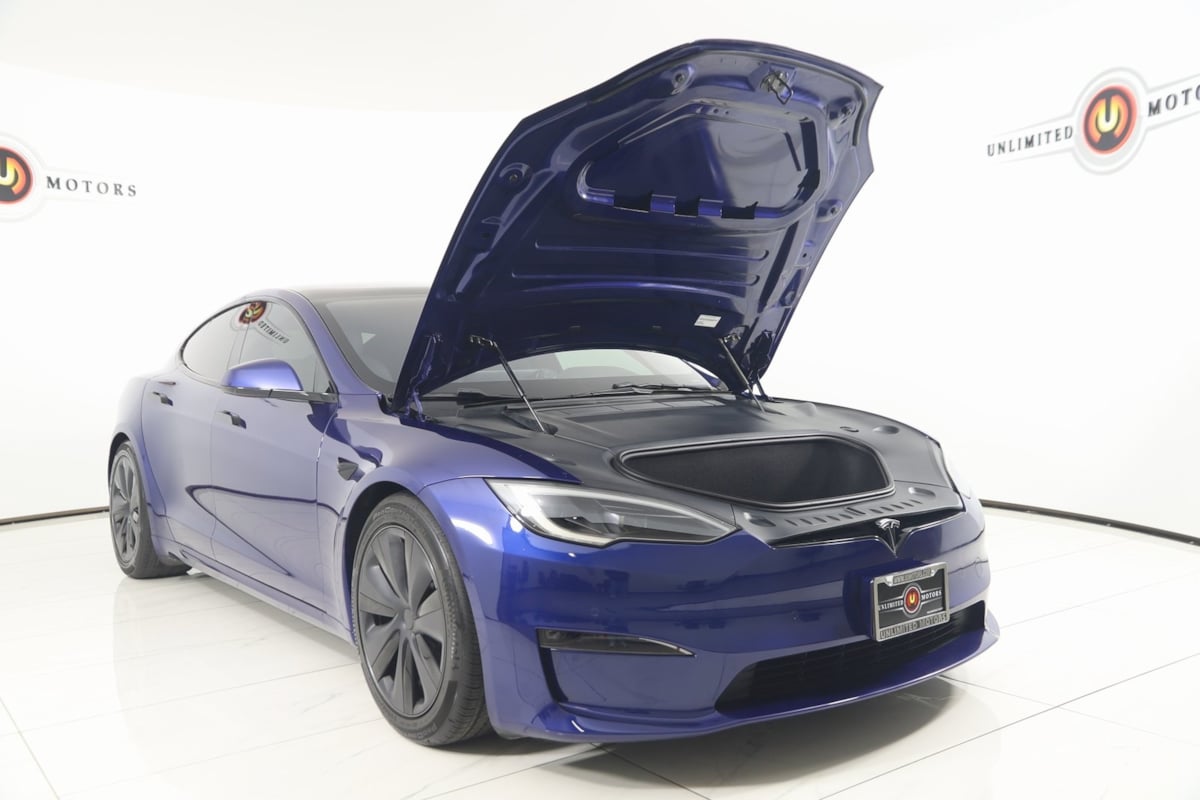 2023 Tesla Model S Plaid photo 22