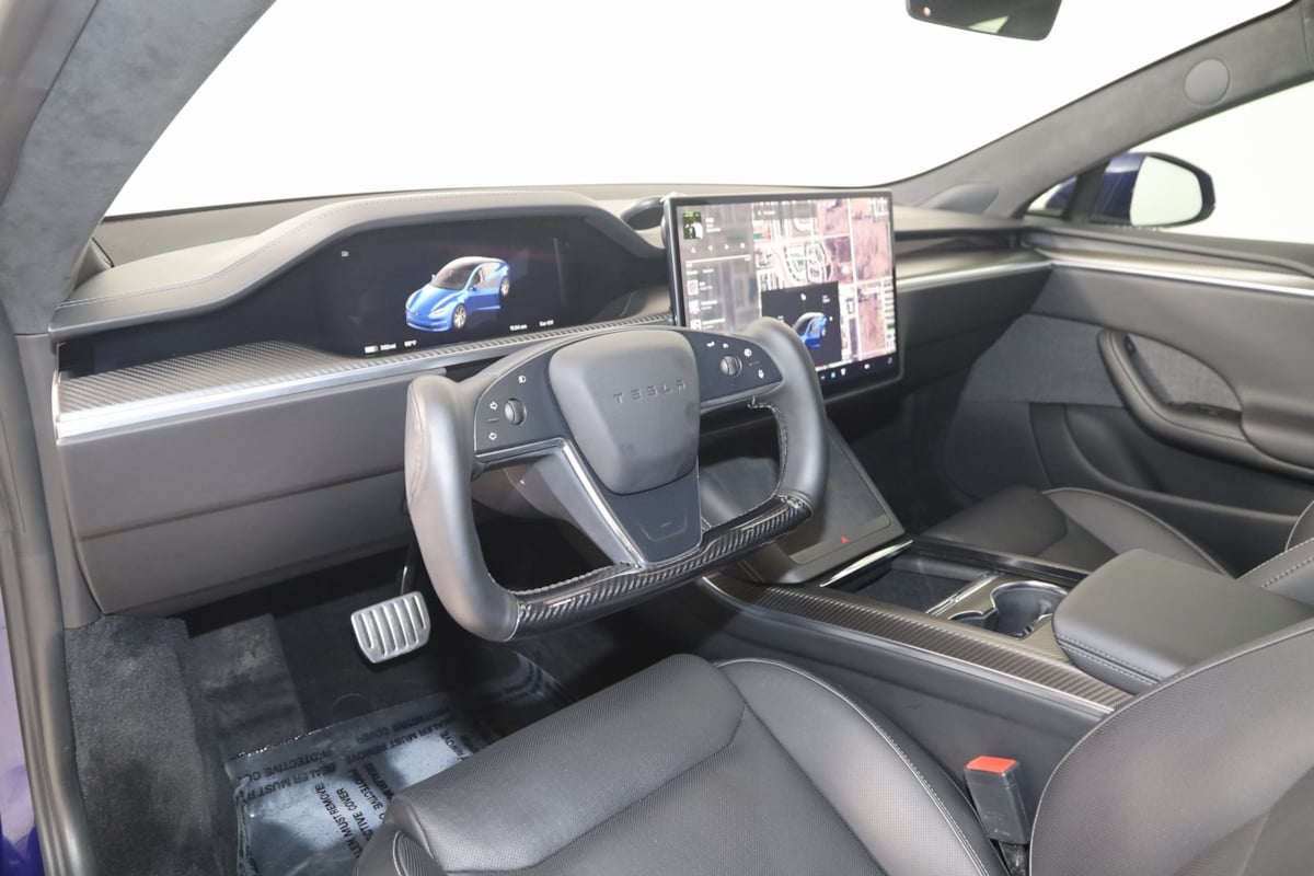2023 Tesla Model S Plaid photo 29