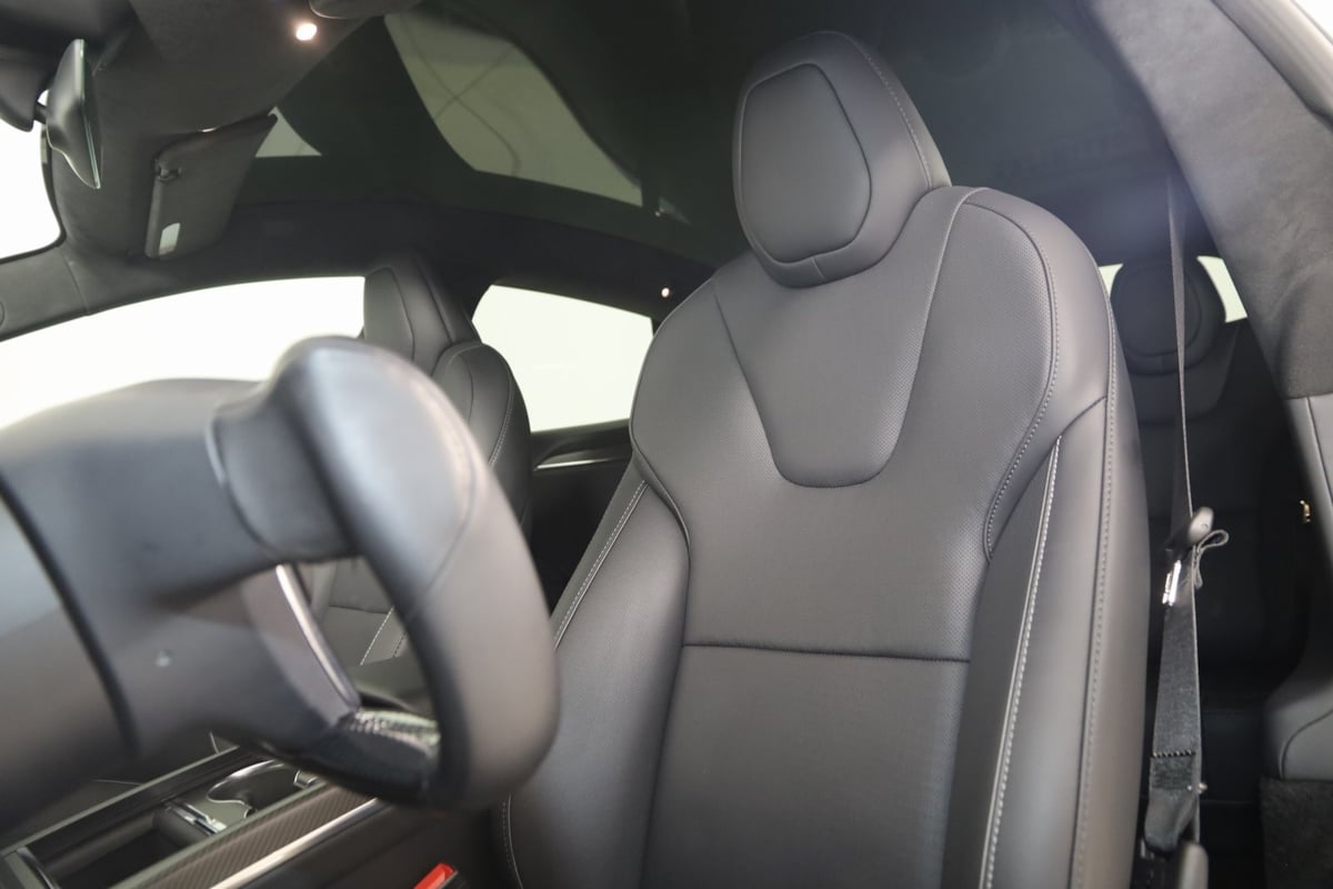 2023 Tesla Model S Plaid photo 30