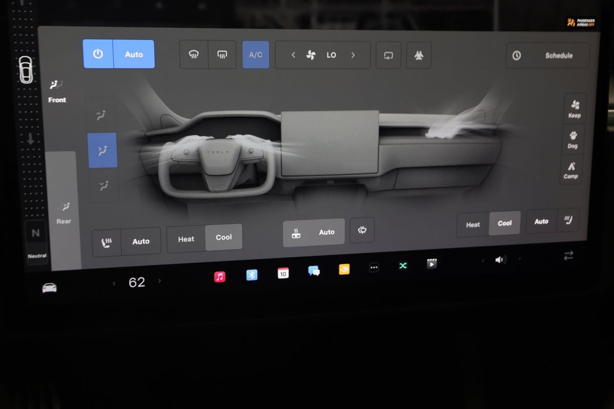 2023 Tesla Model S Plaid photo 36