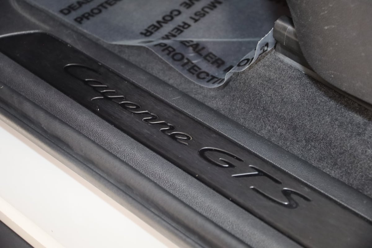 2022 Porsche Cayenne GTS Coupe photo 30
