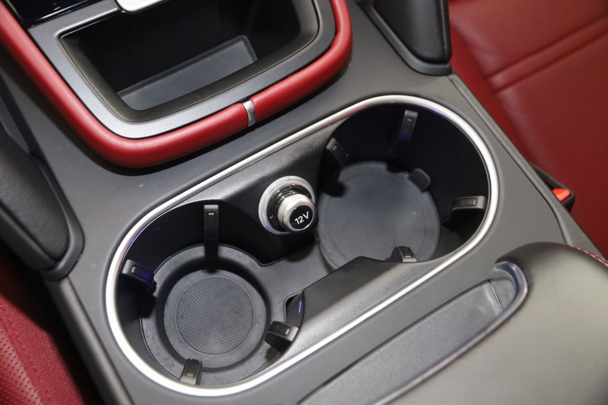 2022 Porsche Cayenne GTS Coupe photo 31