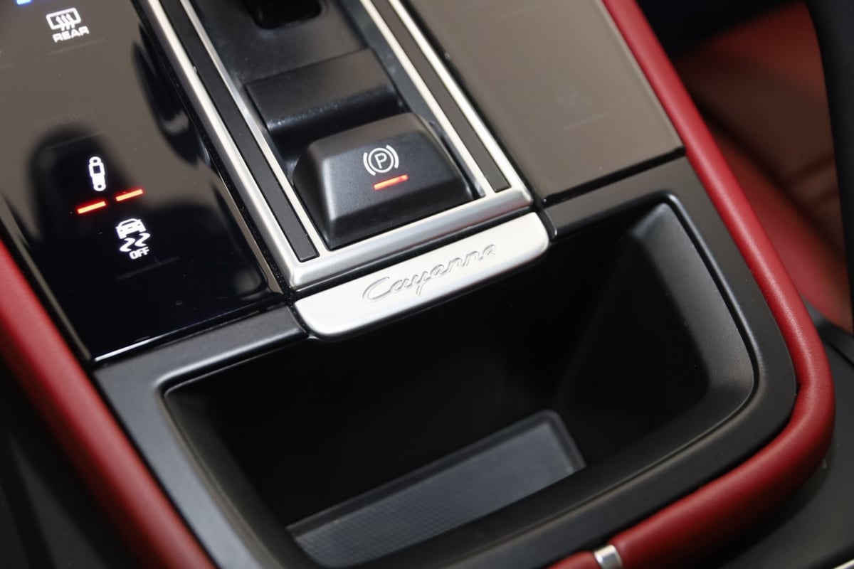 2022 Porsche Cayenne GTS Coupe photo 34