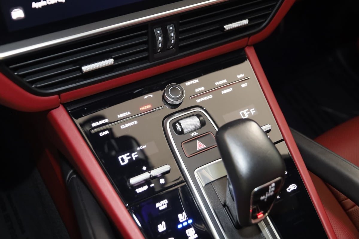 2022 Porsche Cayenne GTS Coupe photo 39