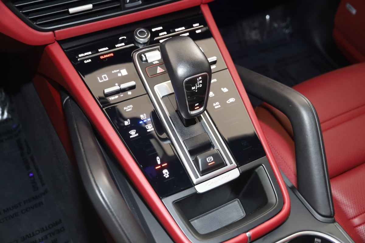 2022 Porsche Cayenne GTS Coupe photo 40