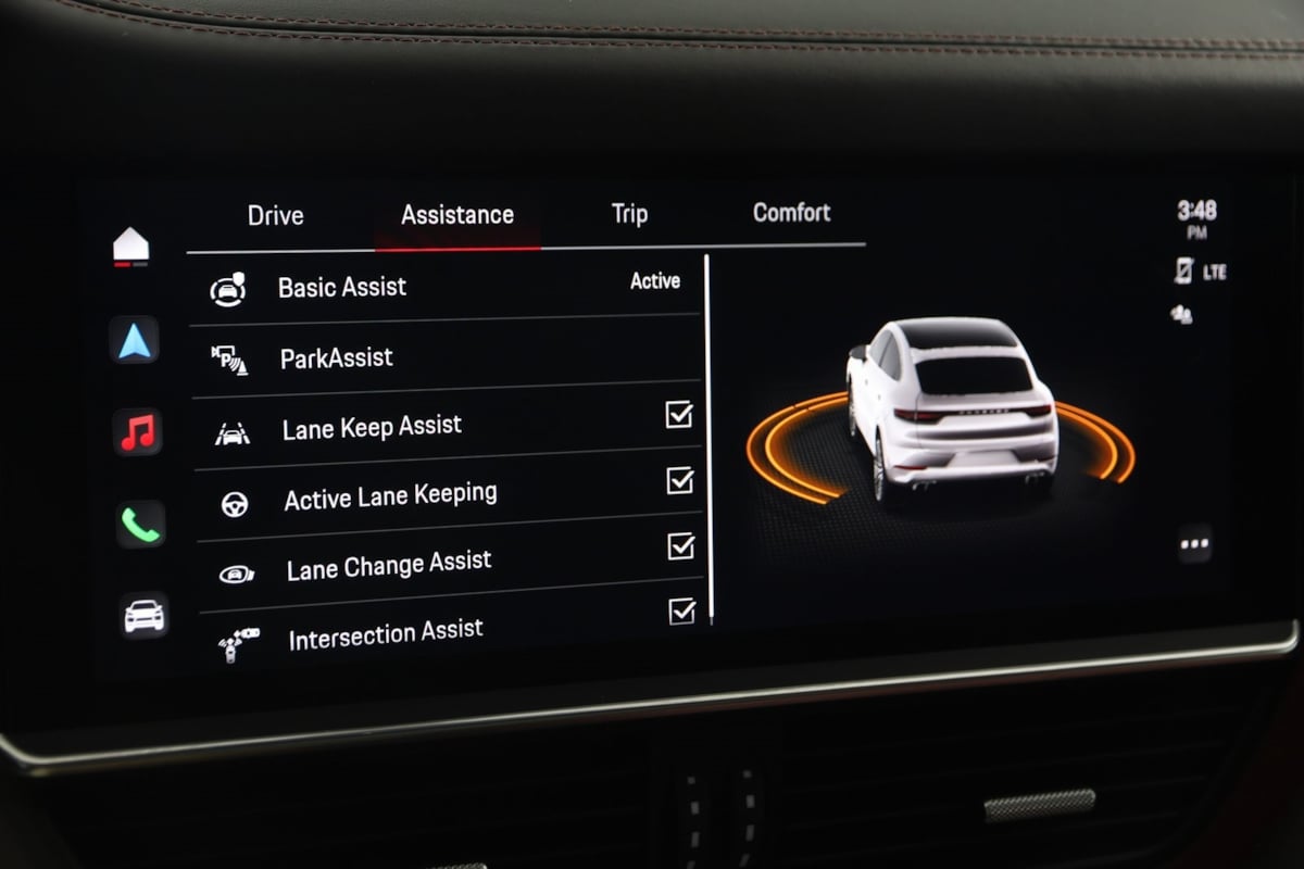 2022 Porsche Cayenne GTS Coupe photo 45
