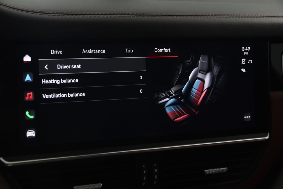 2022 Porsche Cayenne GTS Coupe photo 48