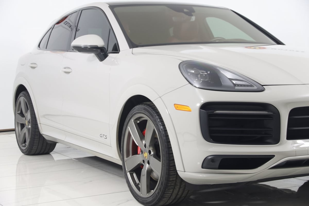 2022 Porsche Cayenne GTS Coupe photo 56