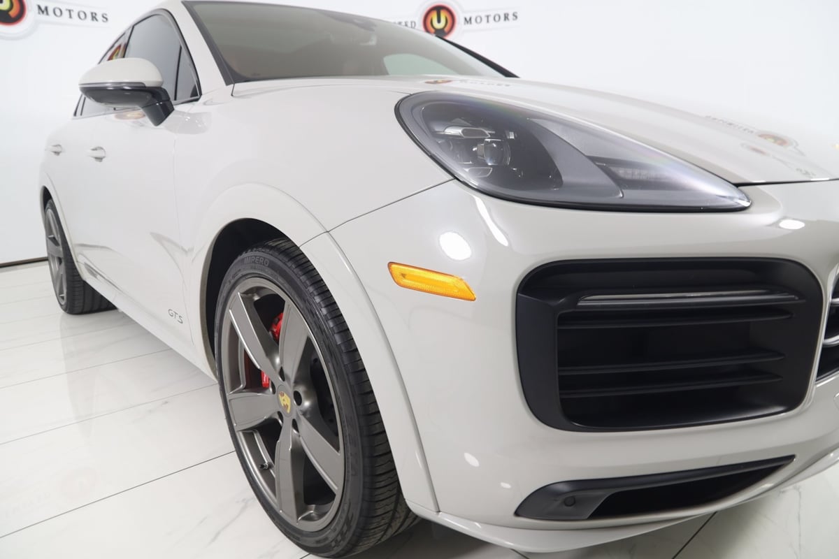 2022 Porsche Cayenne GTS Coupe photo 58