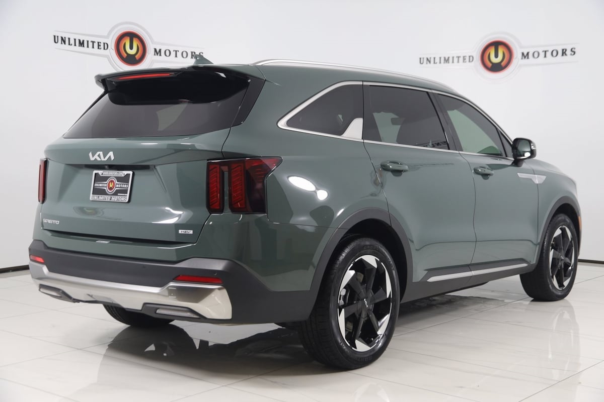 2025 Kia Sorento Hybrid EX photo 2