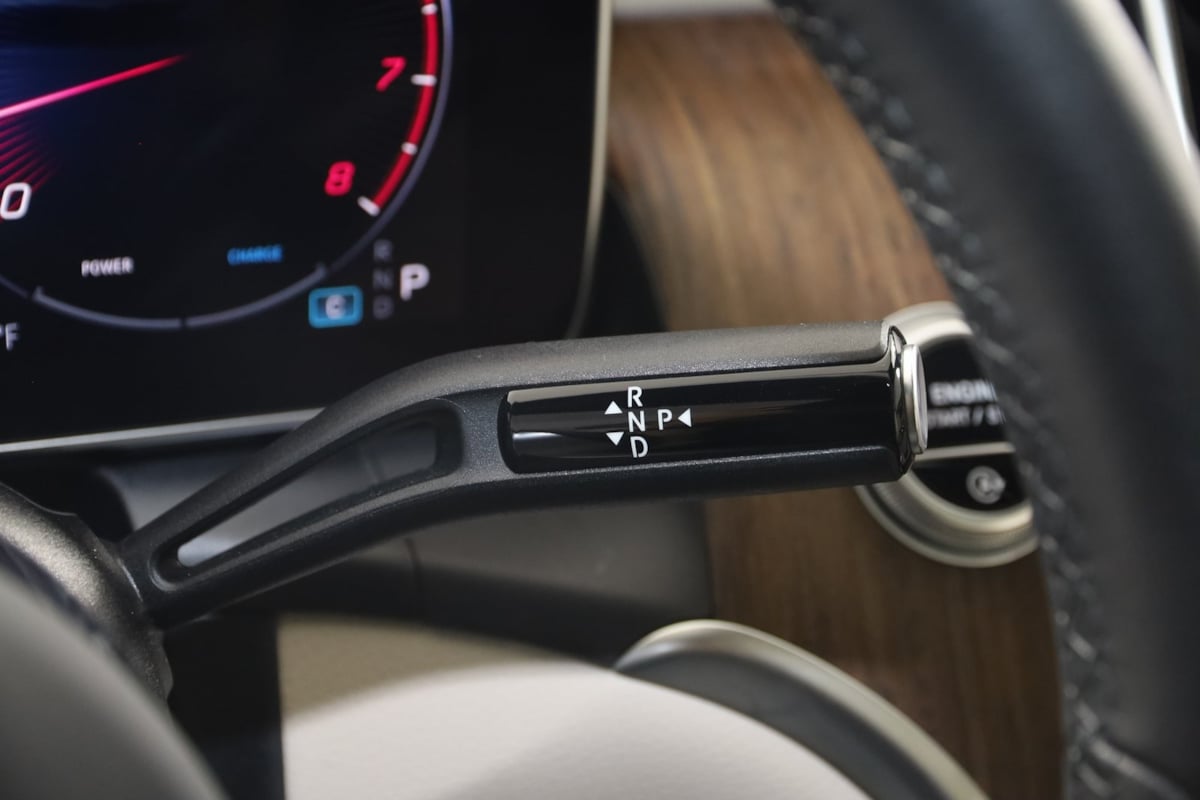 2024 Mercedes Benz GLC 300 4MATIC photo 4