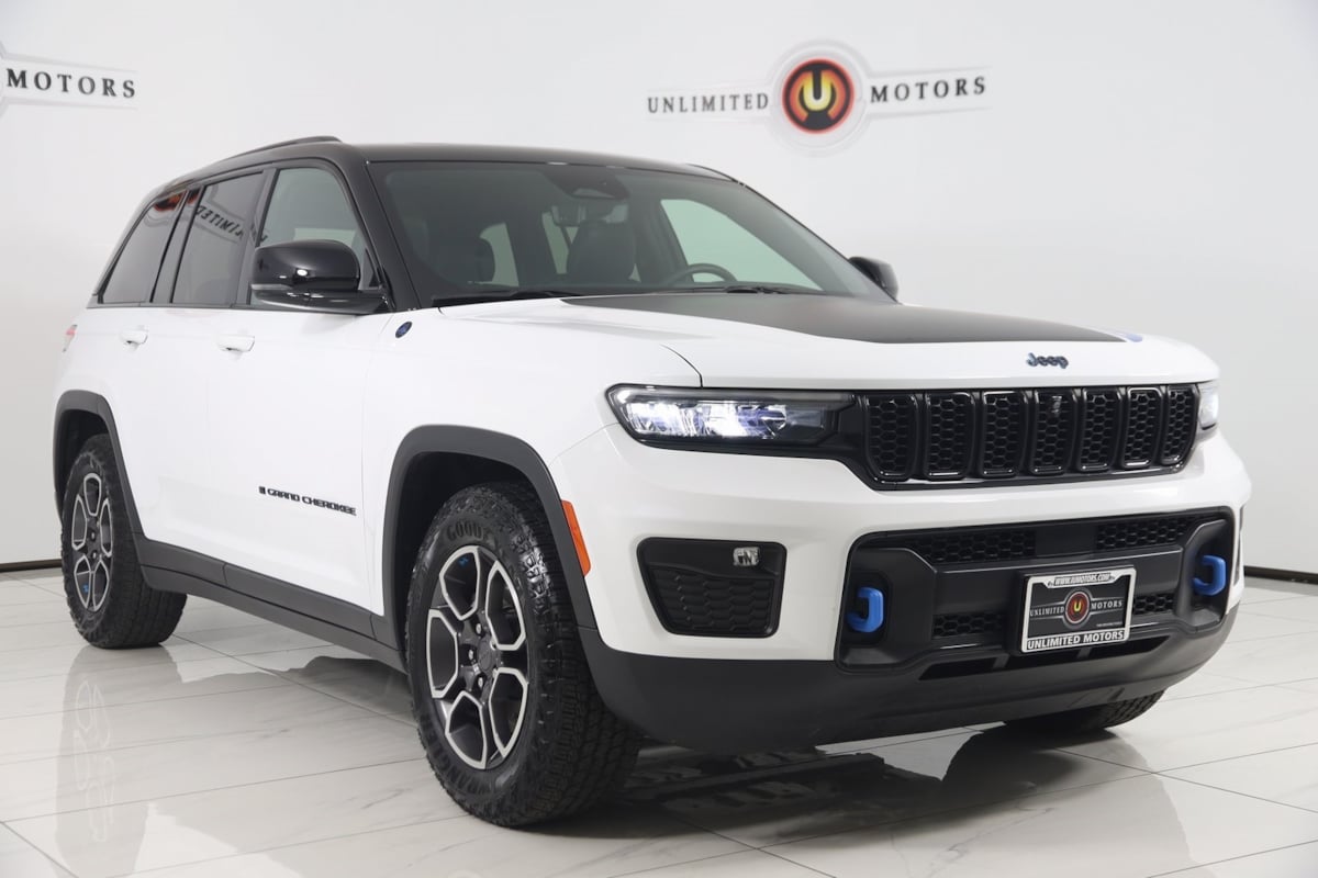 2023 Jeep Cherokee Trailhawk 4xe photo 18