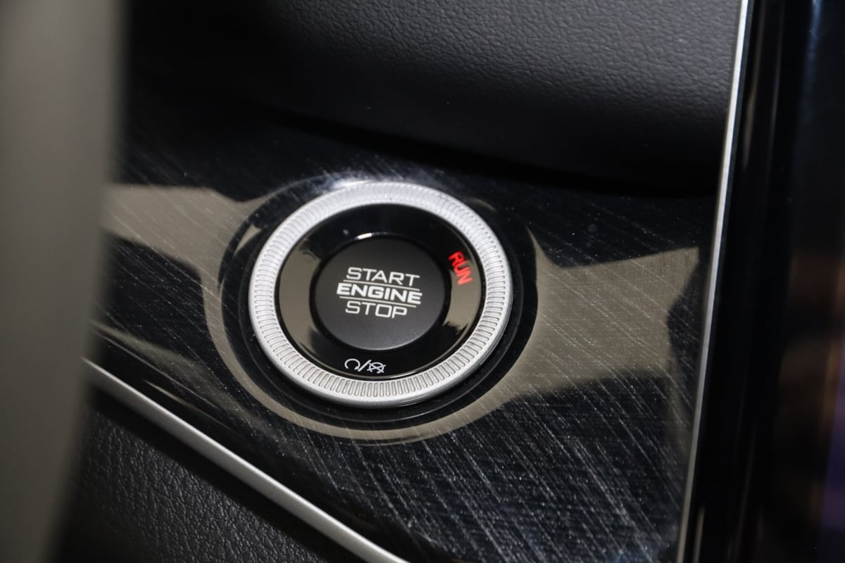 2023 Jeep Cherokee Trailhawk 4xe photo 30