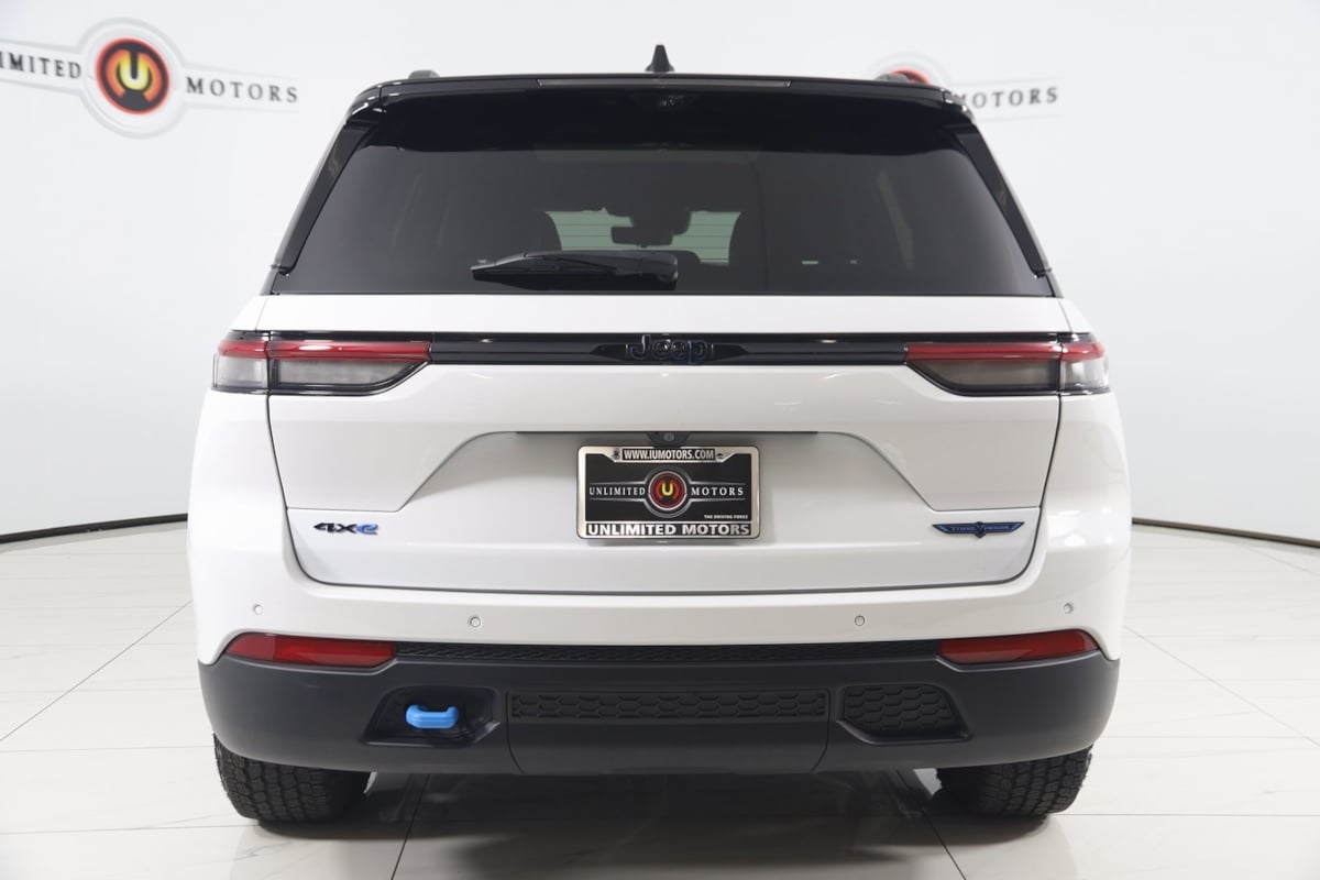 2023 Jeep Cherokee Trailhawk 4xe photo 54