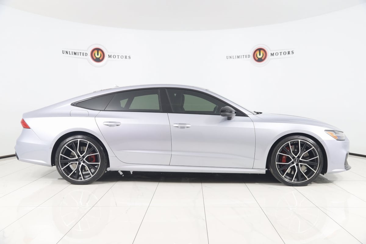 2020 Audi S7 Prestige photo 2