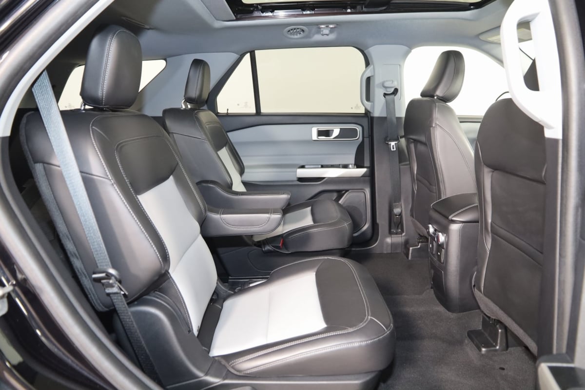 2022 Ford Explorer XLT photo 13