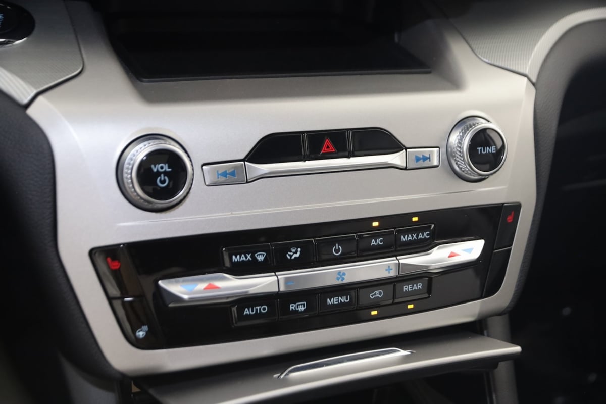 2022 Ford Explorer XLT photo 27