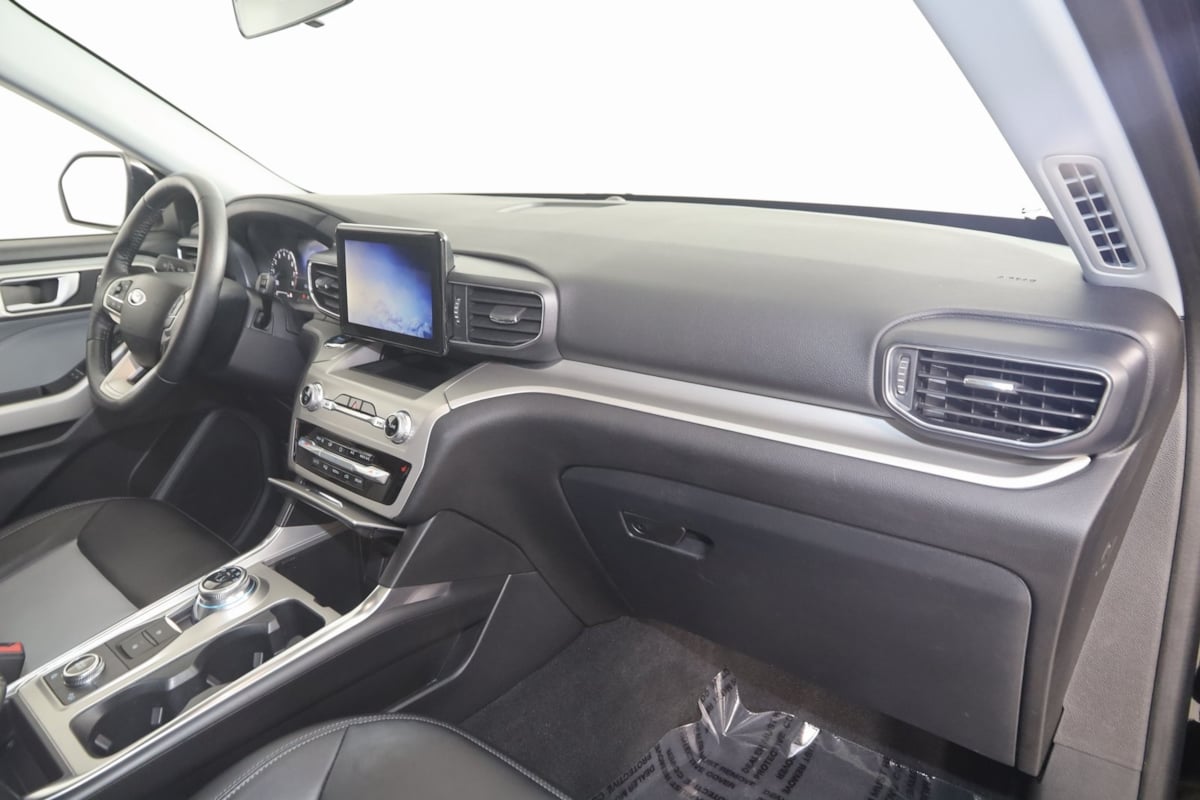 2022 Ford Explorer XLT photo 40